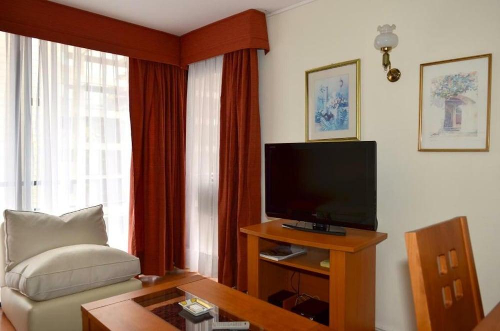 Rent A Home Bosque Norte 圣地亚哥 外观 照片